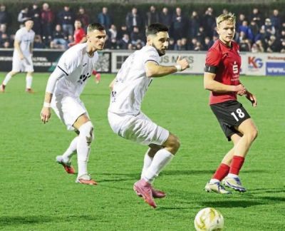 SV Lippstadt feiert berauschenden 4:0-Derbysieg vor 1342 Zuschauern