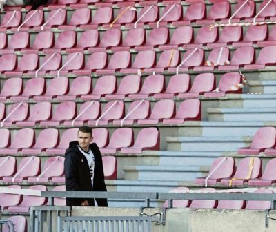 Mensch, Maier – verrücktes Gelb/Rot beim 0:0 in Bonn