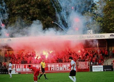 Keine Punkte und Pyro-Alarm beim Sansar-Debüt für den SV Lippstadt
