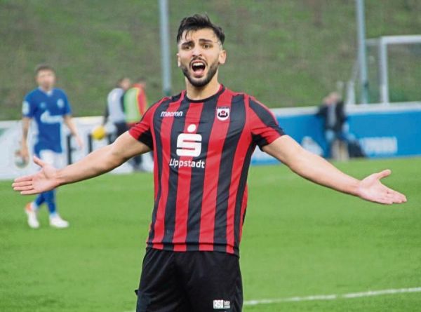 Mit einigen Entscheidungen des Schiedsrichtergespanns nicht einverstanden: SV-Linksfuß Dardan Karimani, der in der 79. Minute für den zwischenzeitlichen Ausgleich sorgte.